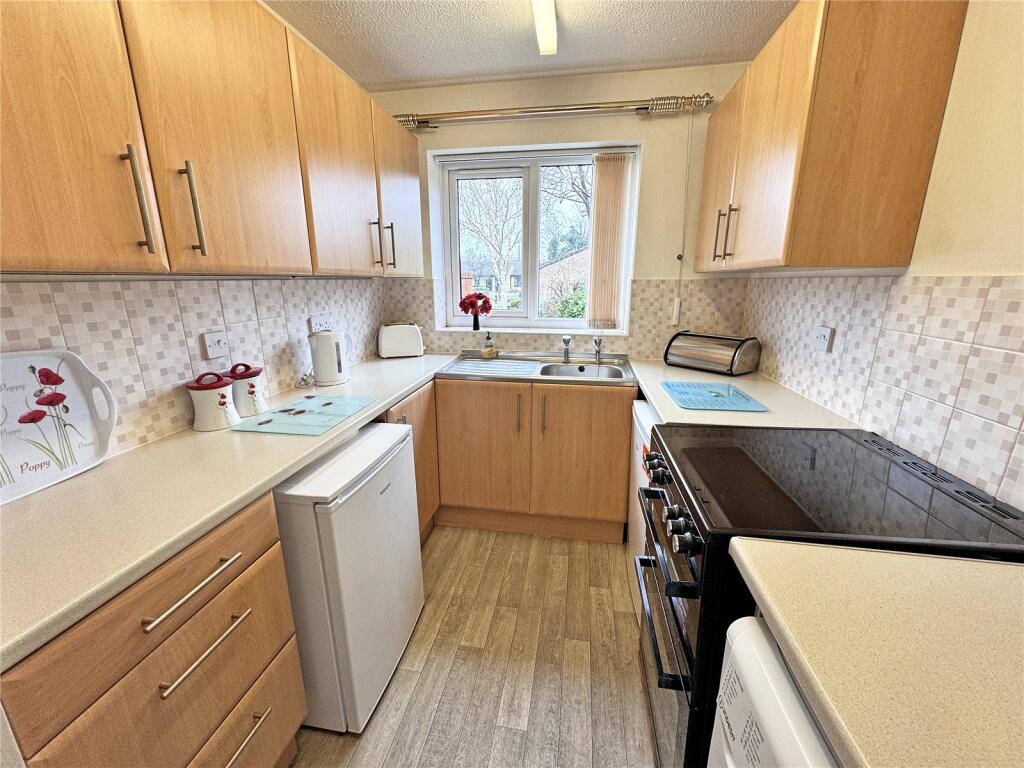 Remington Drive, Cannock, Staffordshire, WS11 photo 3