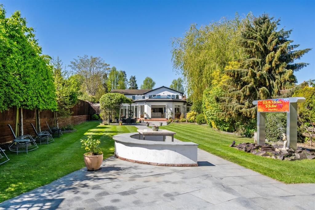 Alderbrook Road, Solihull, B91 photo 3