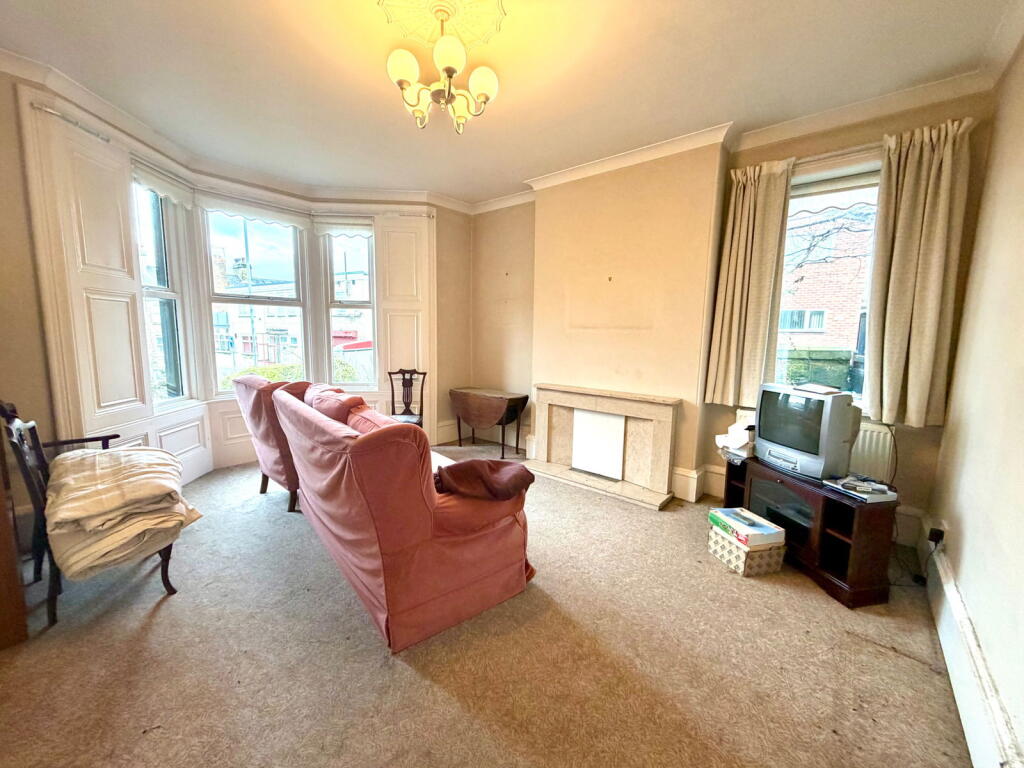 Kelvin Grove, Wombwell, Barnsley, S73 0DL photo 2