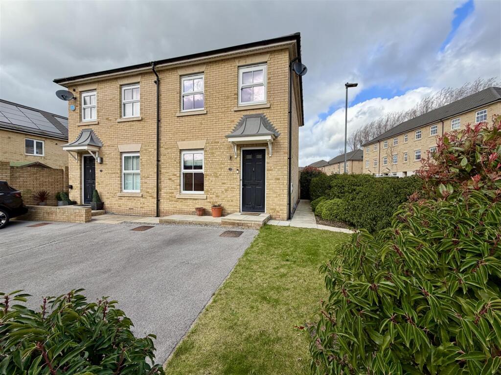 Main image of property: Castle Hill Close, Garforth, Leeds