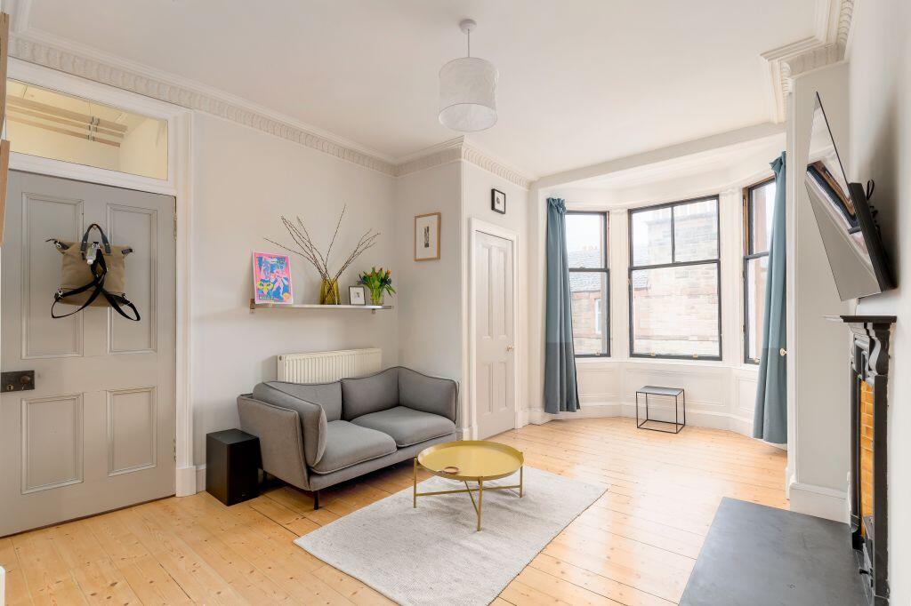 Main image of property: 3f3 5, Springvalley Terrace, Edinburgh, EH10 4QB