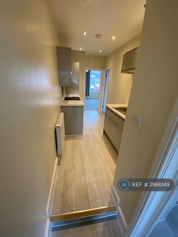 Lodge Causeway, Bristol, BS16 - View 3