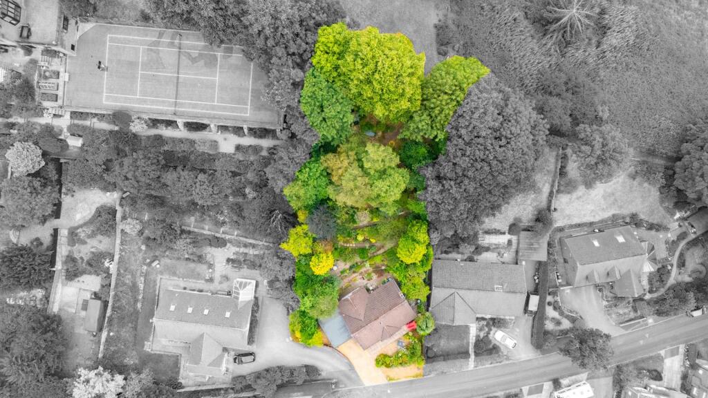 House in Staffordshire Moorlands, Leek - View 4