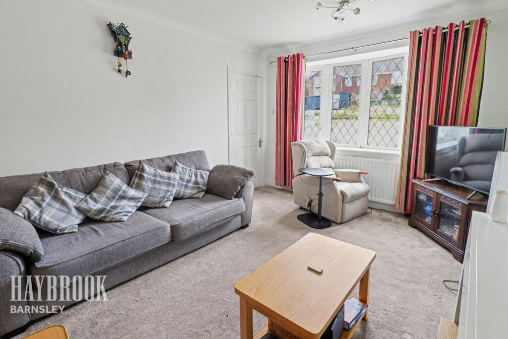 House in Barnsley, Lundwood - View 4