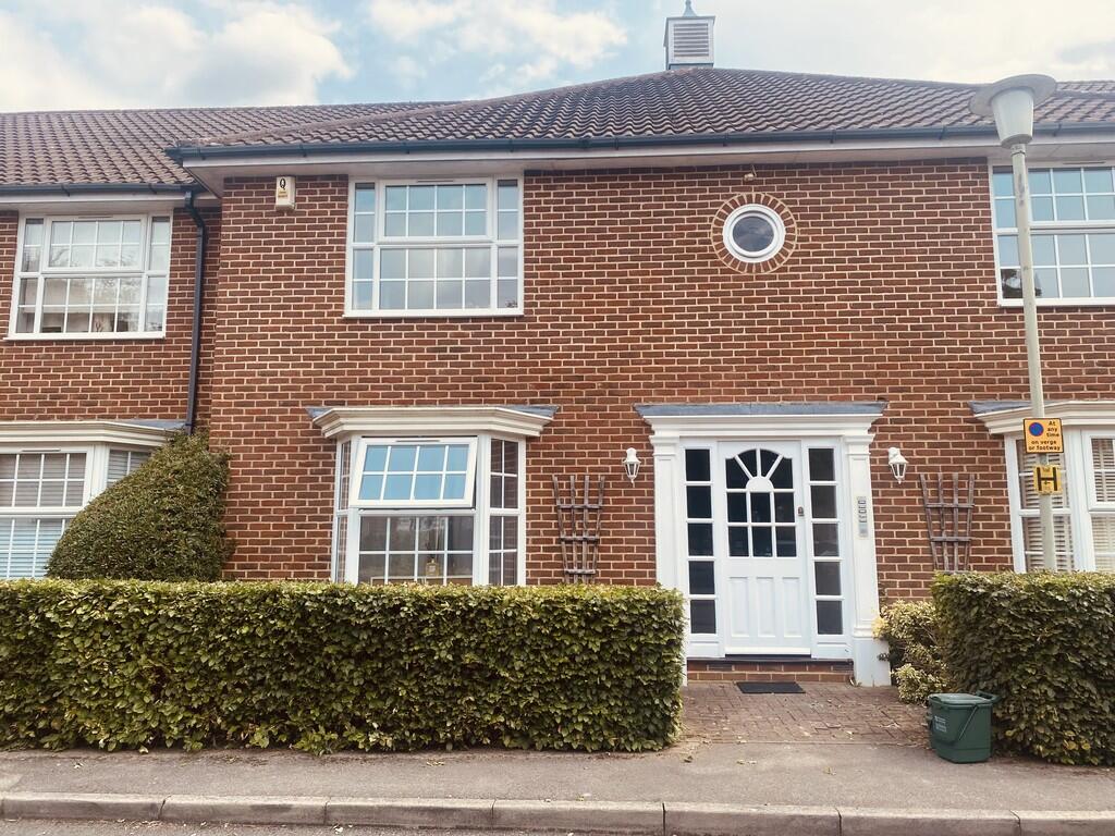 Main image of property: Parkway Gardens, Welwyn Garden City