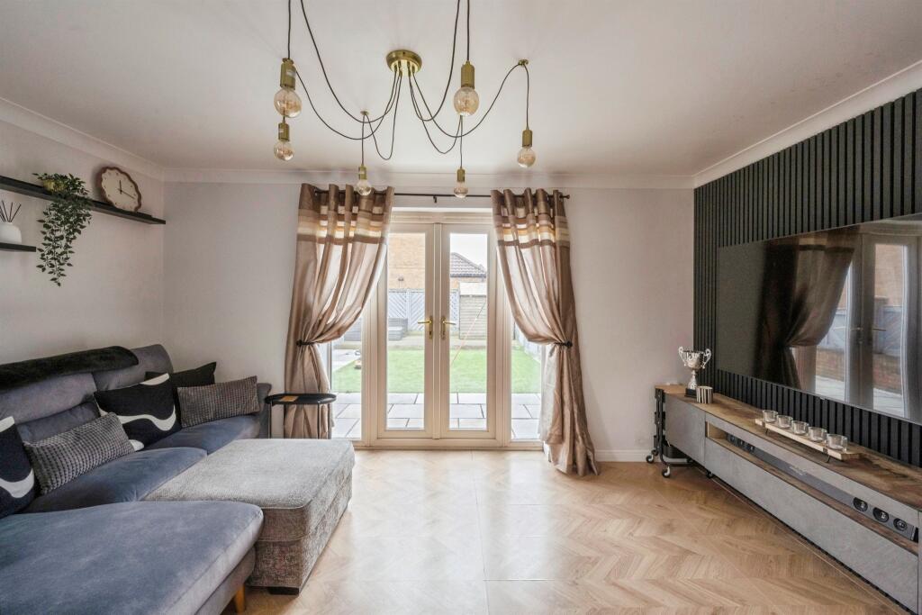 3-bed house on Parkgate, Goldthorpe, Rotherham, £170,000