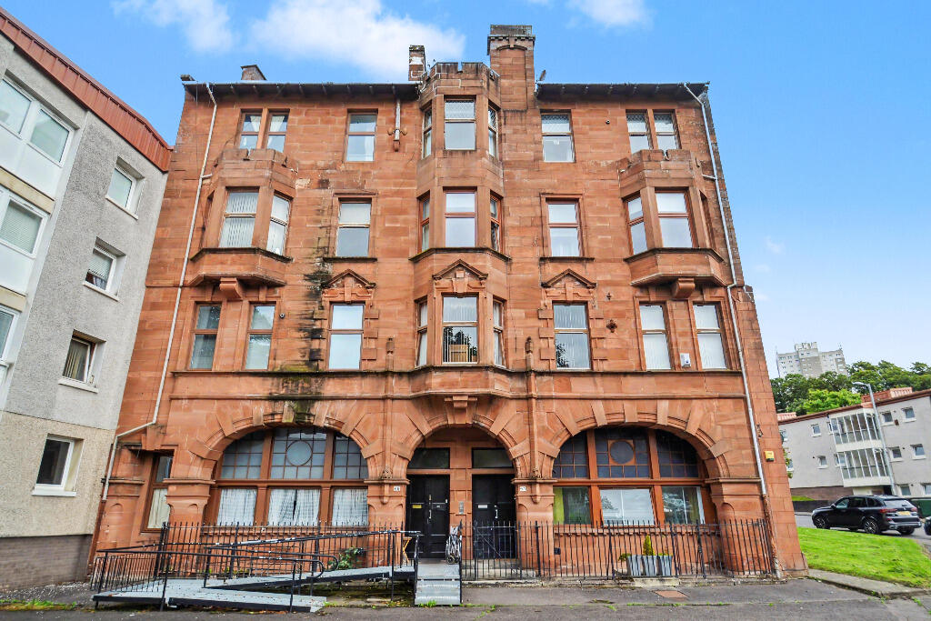 Main image of property: 64 Greenview Street, Pollokshaws, Glasgow, G43 1SQ