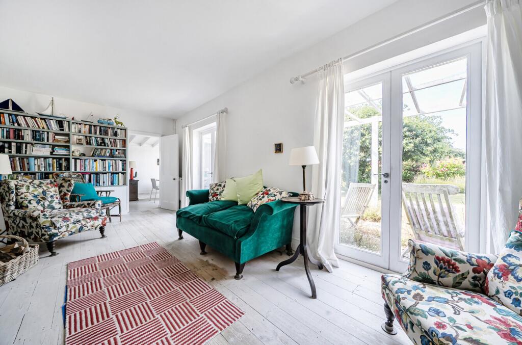 The Crescent, West Wittering, PO20 - View 2
