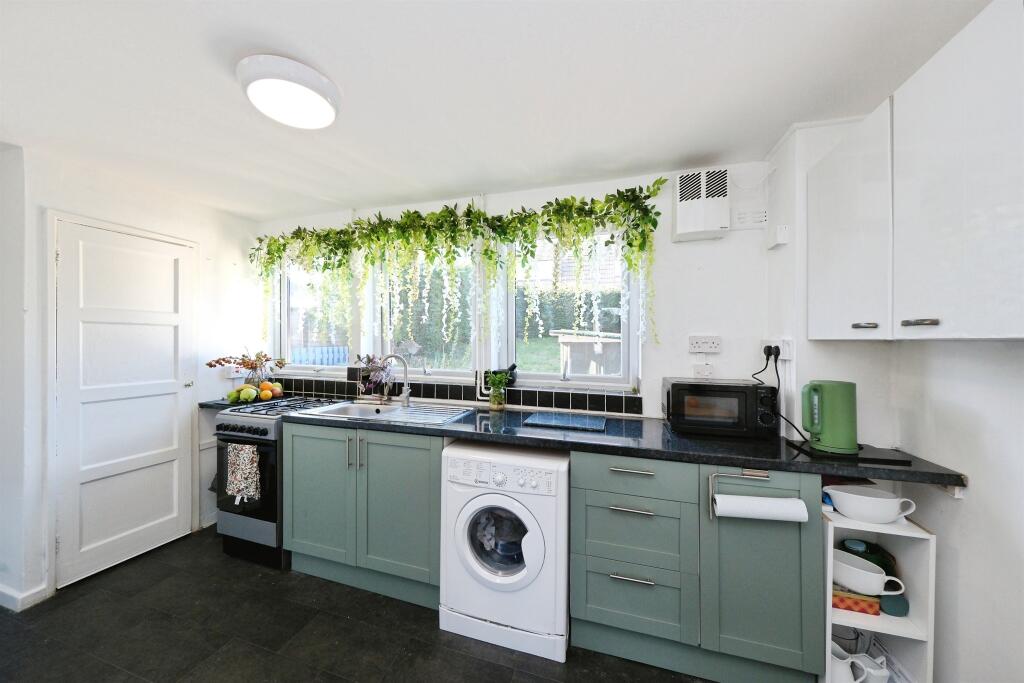 House in Sheffield - View 4