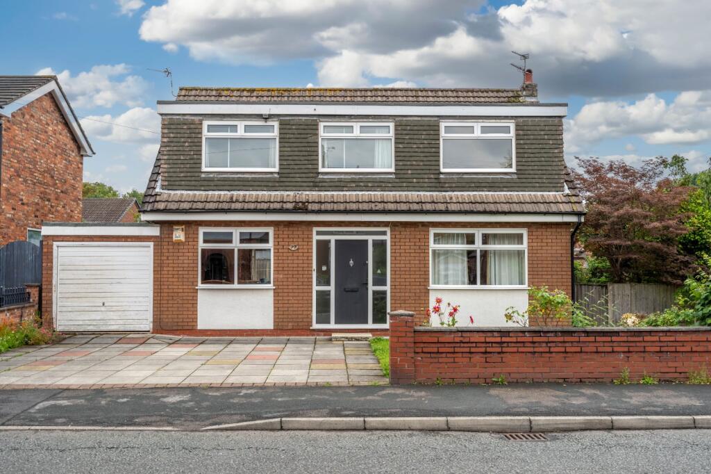 Main image of property: Wythenshawe Road, Sale, Greater Manchester, M33