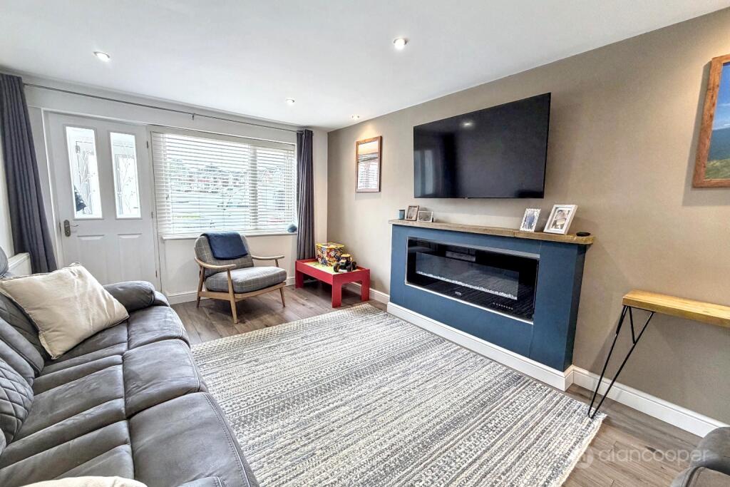 Somerset Drive, Lindley Park, Nuneaton, CV10 8DD - View 2