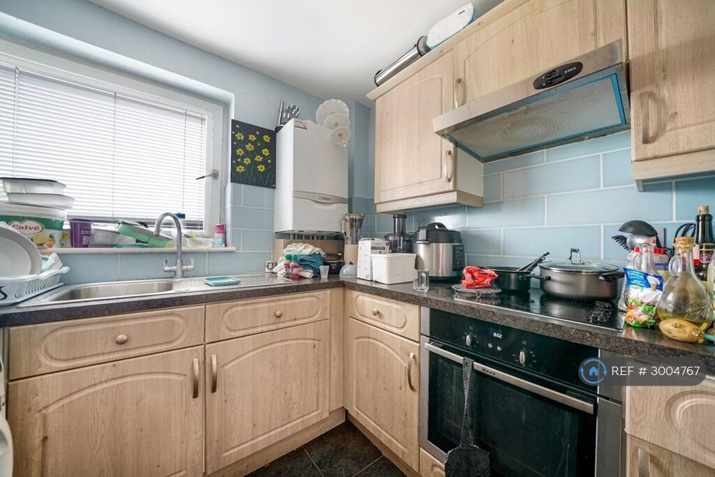 Apartment in London - View 5