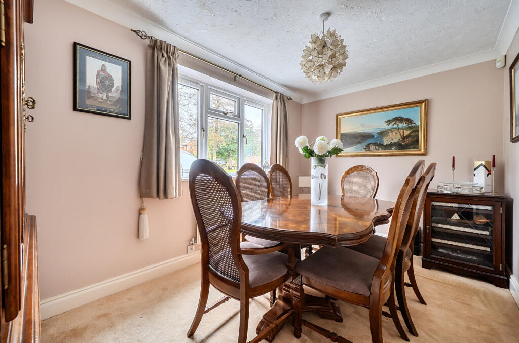 House in Reading, Warfield - View 5