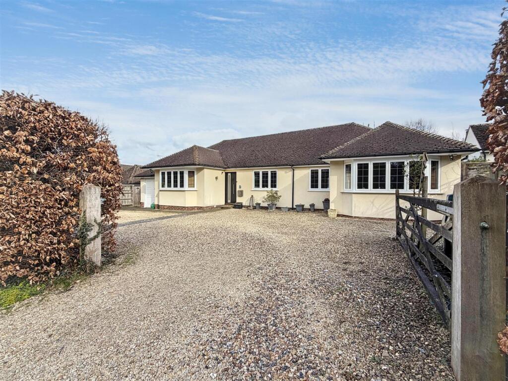 Main image of property: Grange Avenue, Rotherfield Peppard, Henley-on-thames