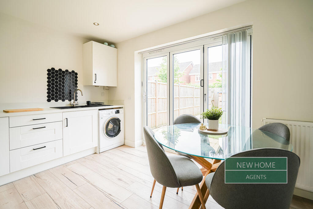 House in West Lindsey, Gainsborough - View 2