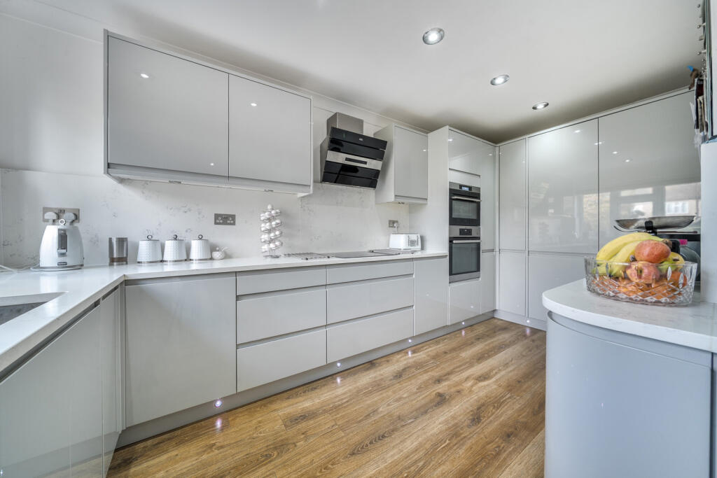 House in Dartford - View 4