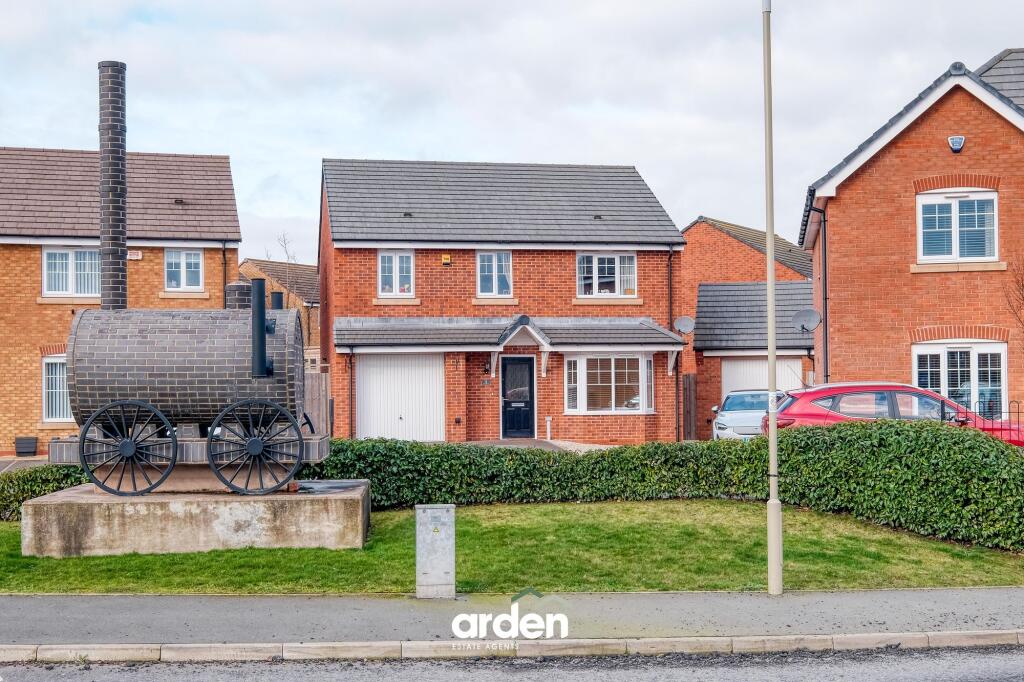 4-bed detached on Herringbone Way, Kingswinford, DY6, £385,000