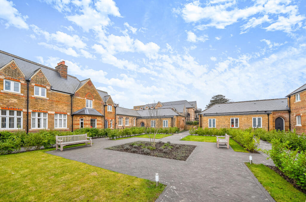 Main image of property: Daffodil Crescent, Barnet, EN4