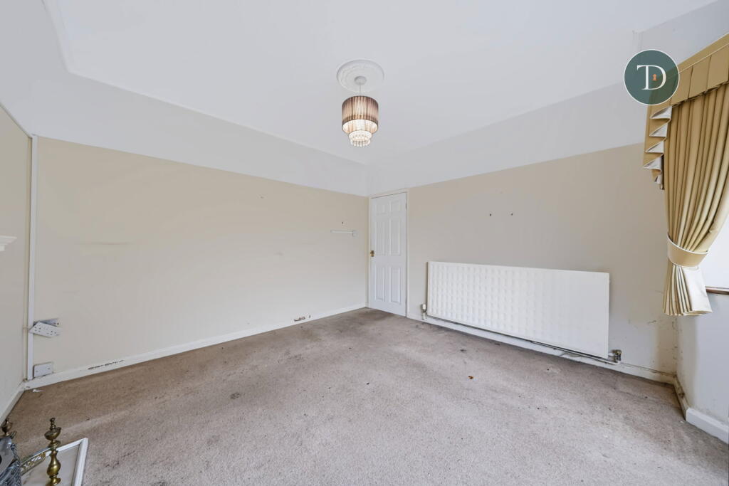 House in Ellesmere Port, Rossmore Road West - View 4