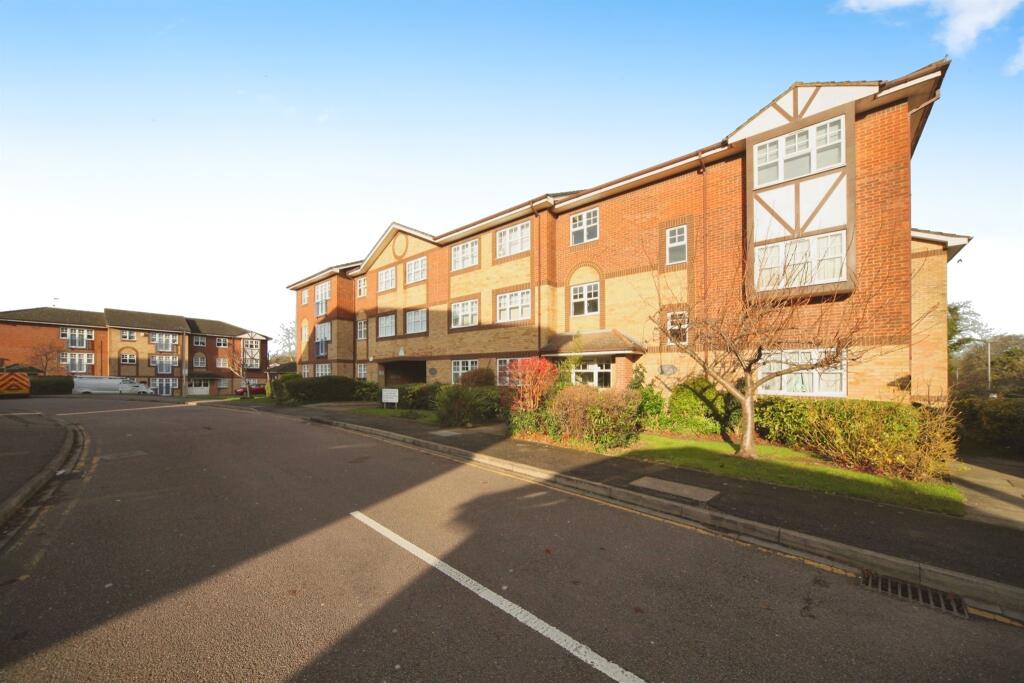 Main image of property: Earls Meade, Luton