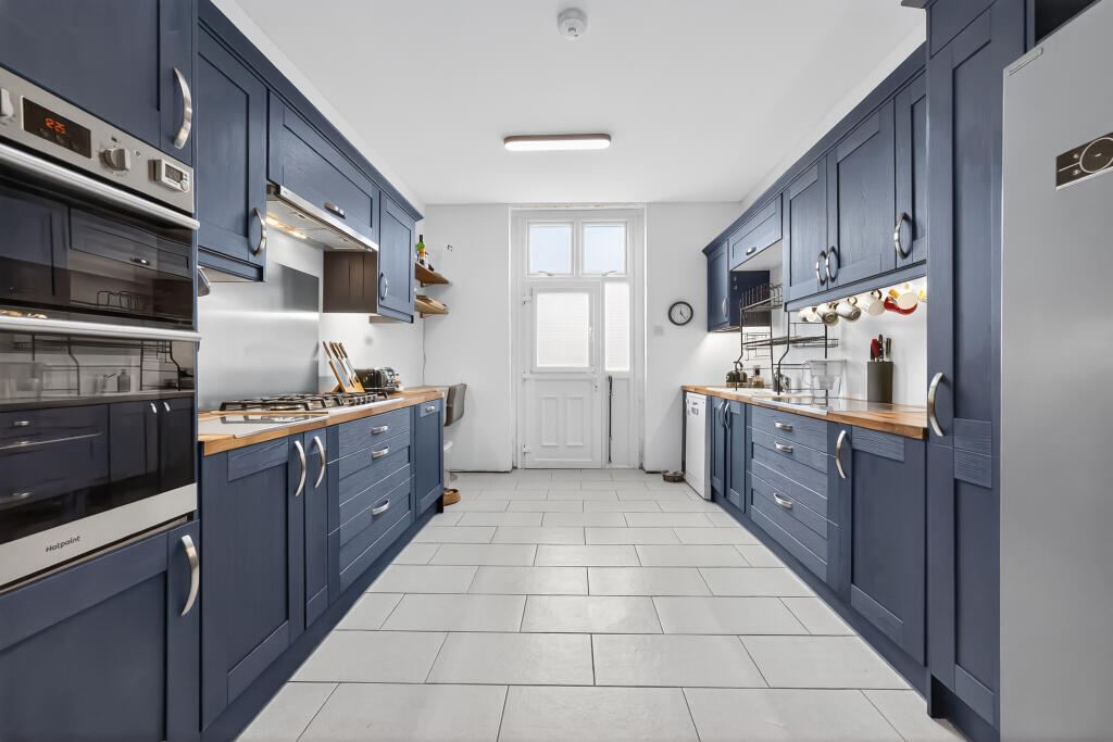 House in Bradford, Little Horton Green, Lister Hills - More