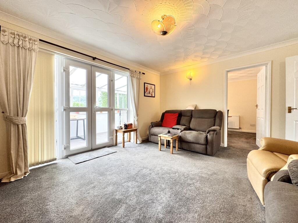House in Aberdare, Cwmbach - View 3