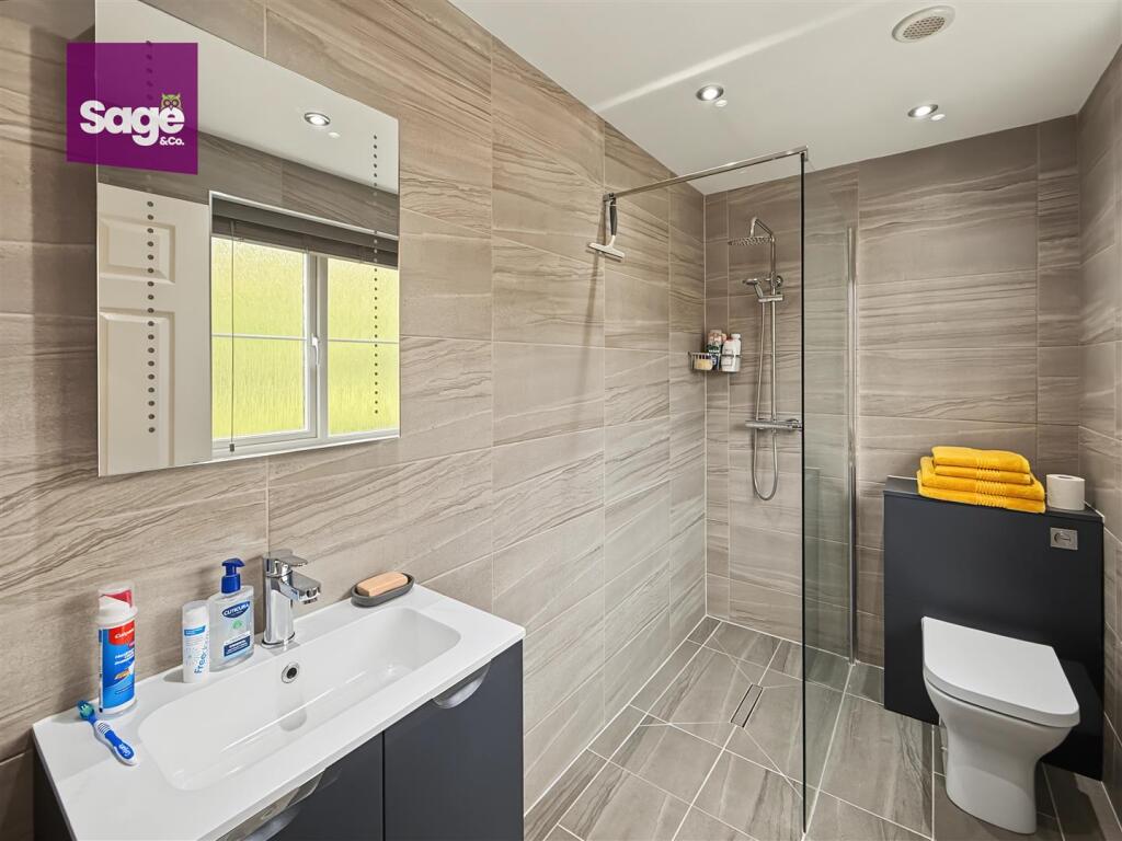 House in Newbridge, Caerphilly - View 4