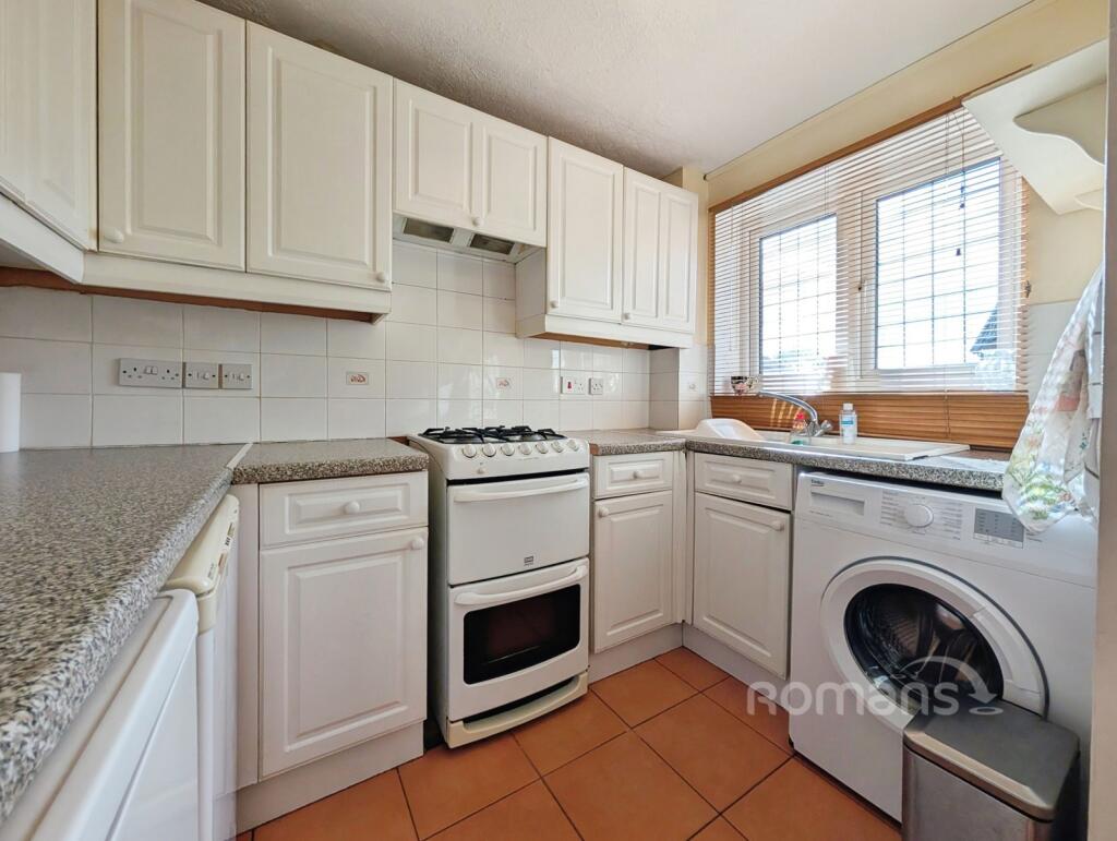 House in Reading, Lower Earley, Earley - View 5
