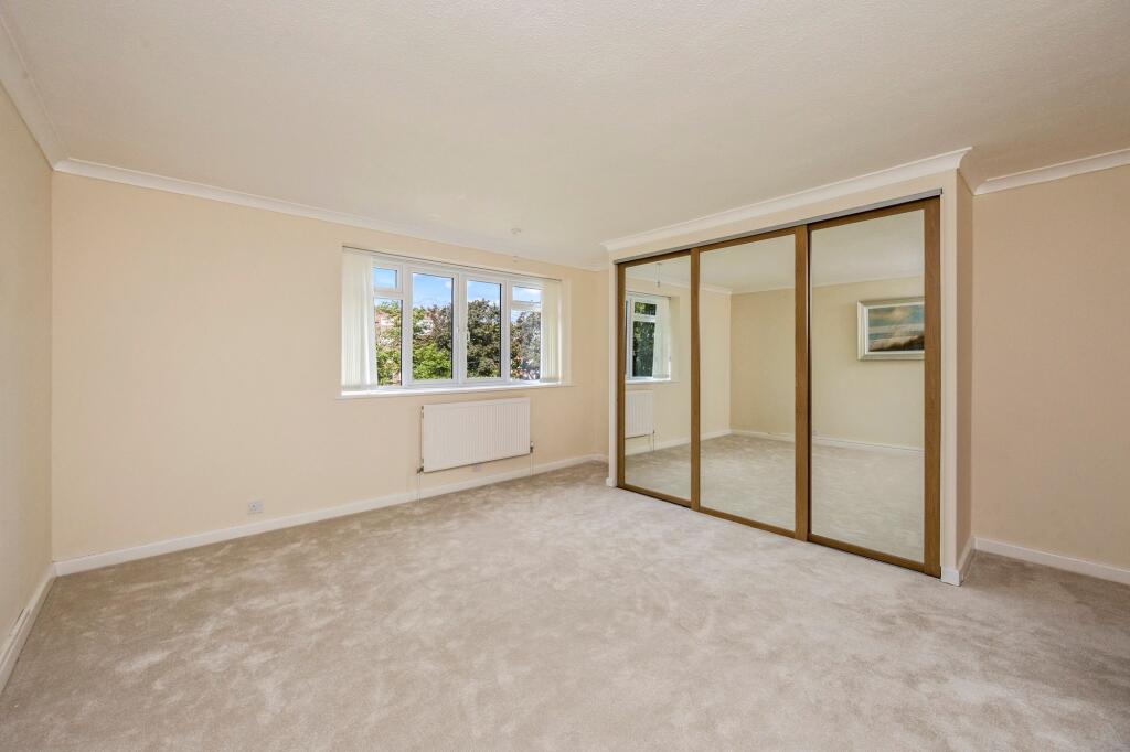 Apartment in Worthing, West Worthing - More