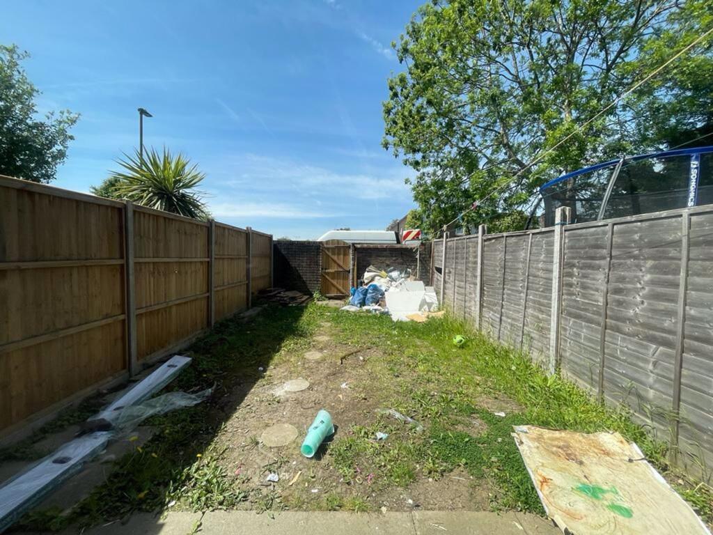 Wardell Field, London, NW9 - View 4
