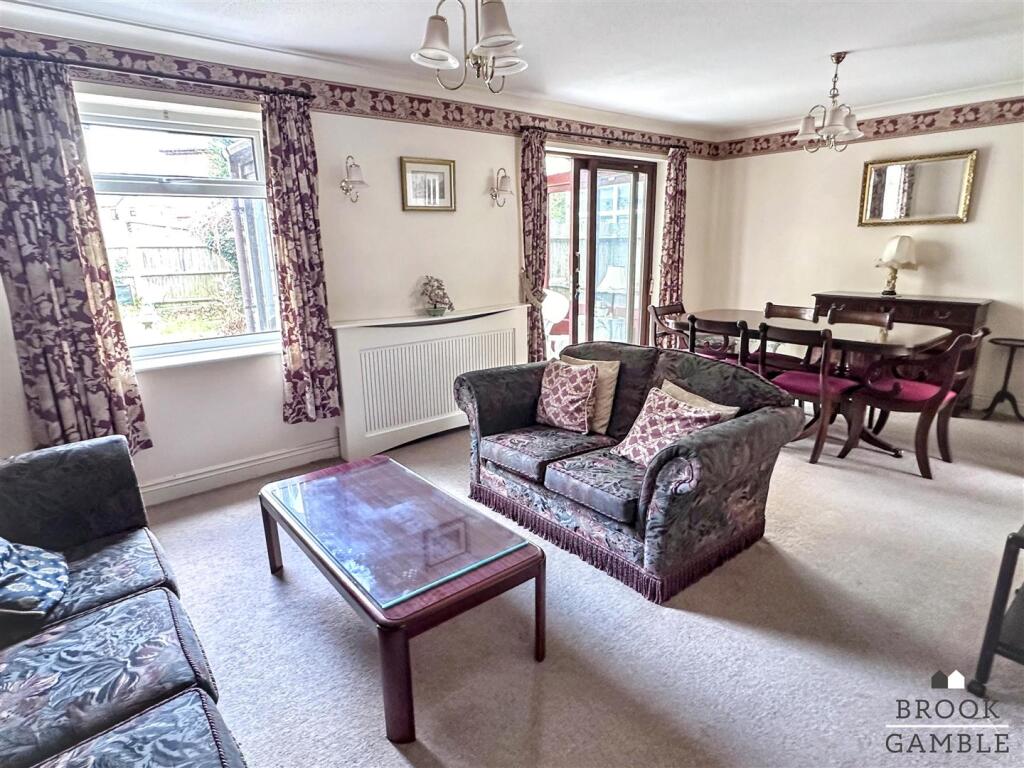 House in Eastbourne, Langney Point, Sovereign Harbour - View 3
