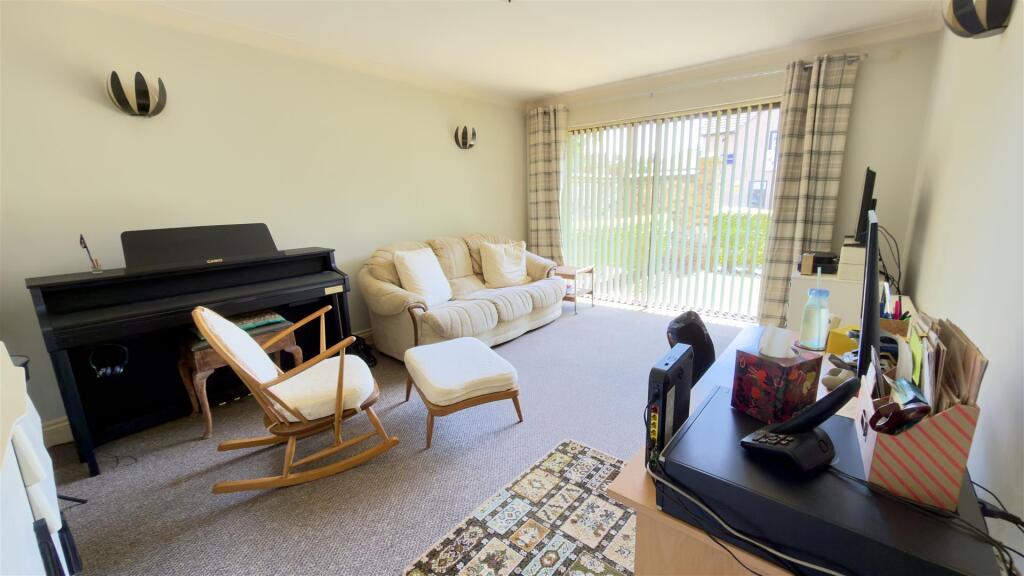 Apartment in Peterborough, City of Peterborough - View 5