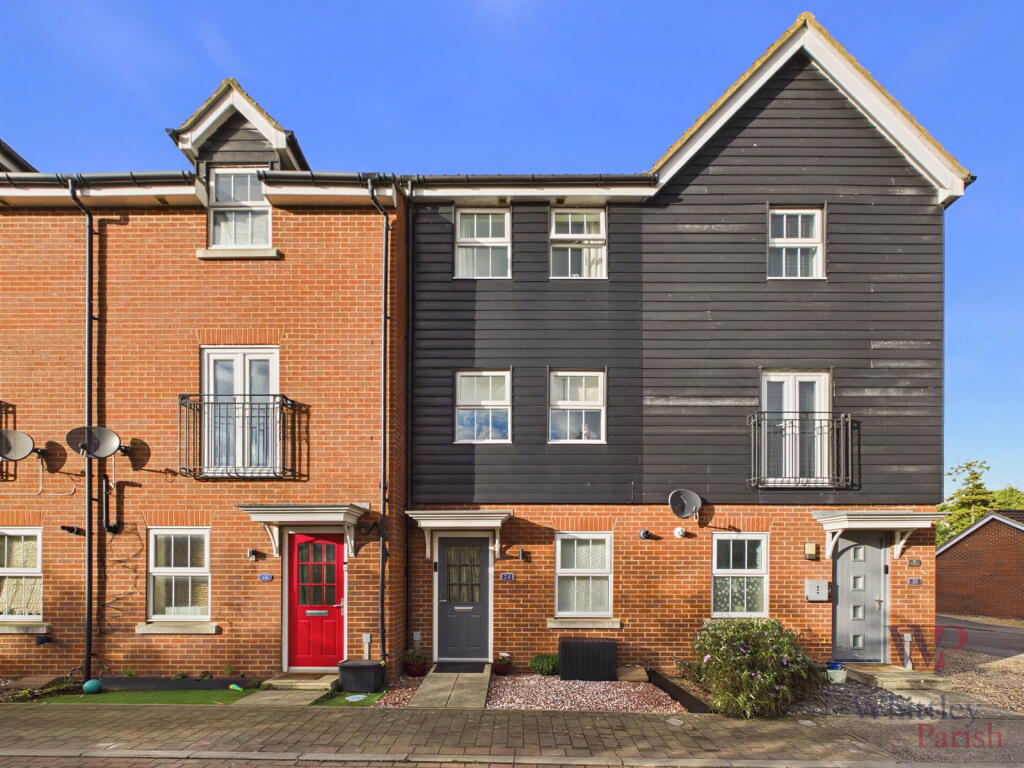 Main image of property: Nelson Close, Harleston, IP20 9HL