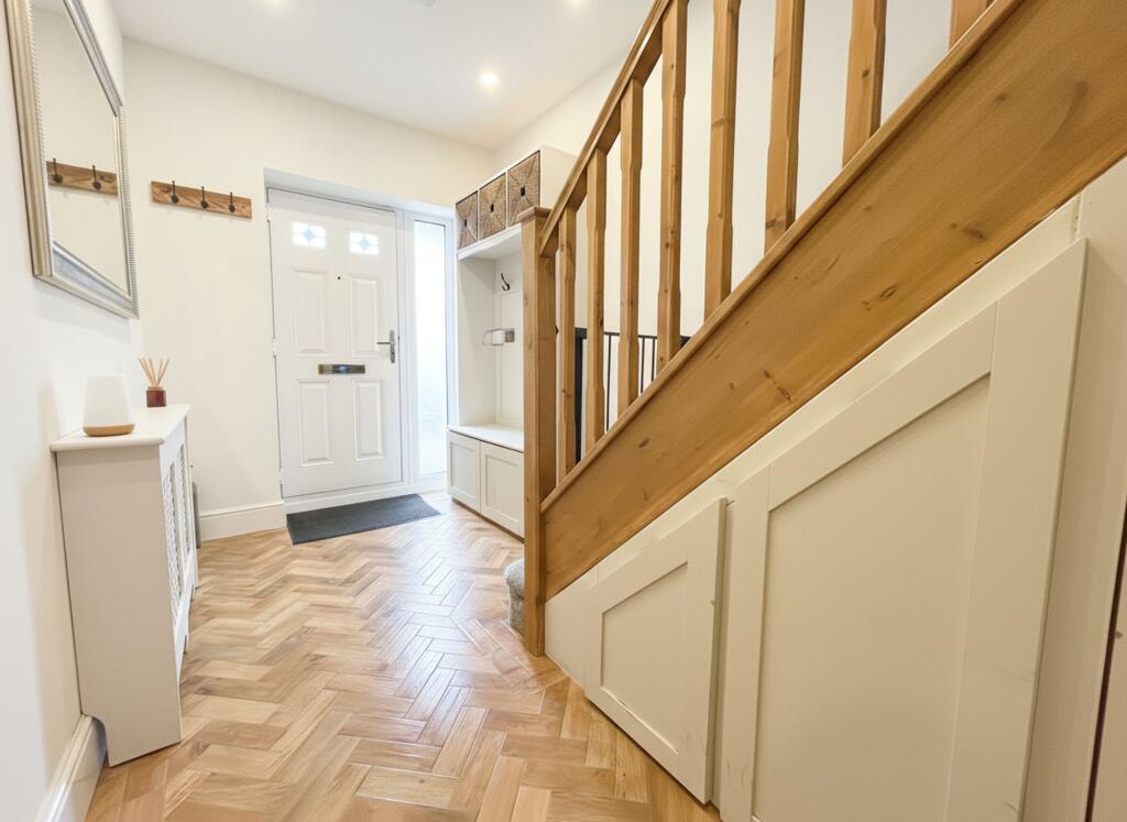 27 Wentworth Road photo 2
