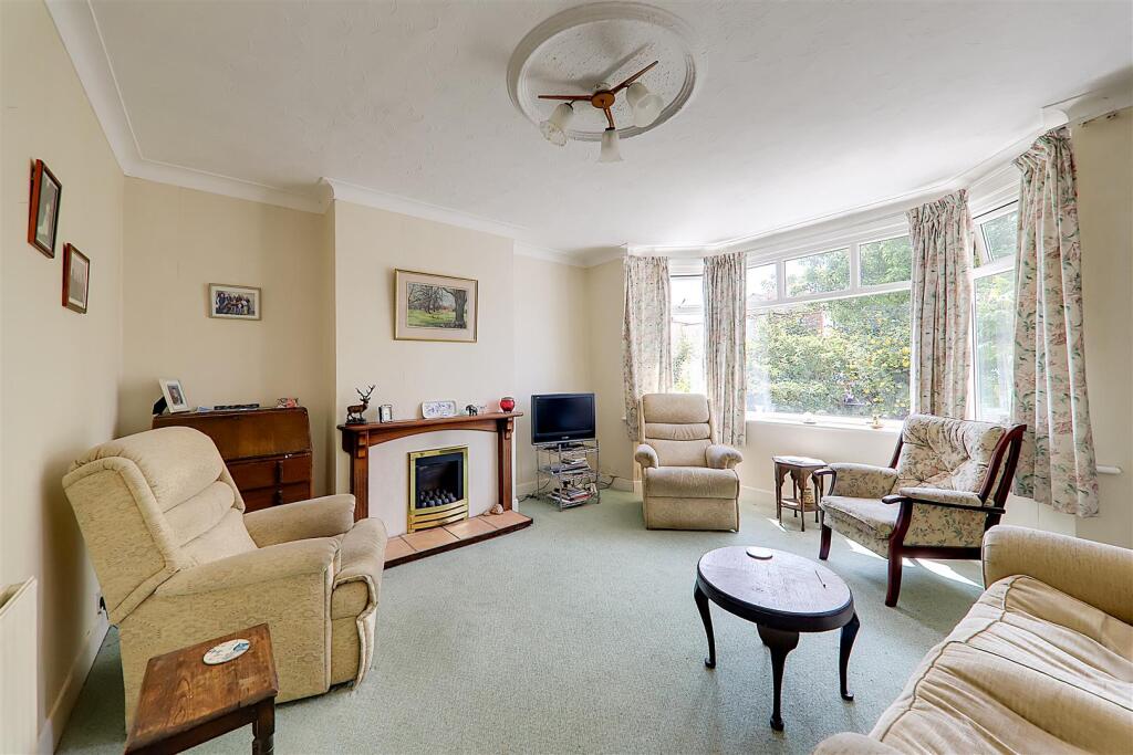 House in Worthing, West Sussex - View 3