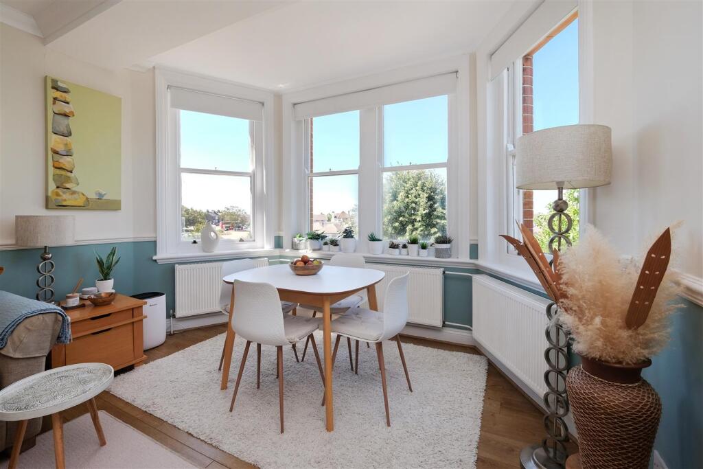 Apartment in Canterbury - View 3