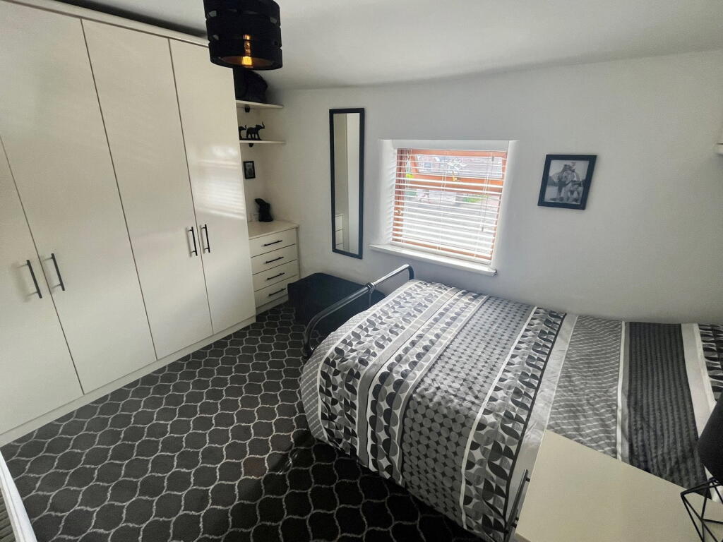 House in Sefton, Lydiate - More