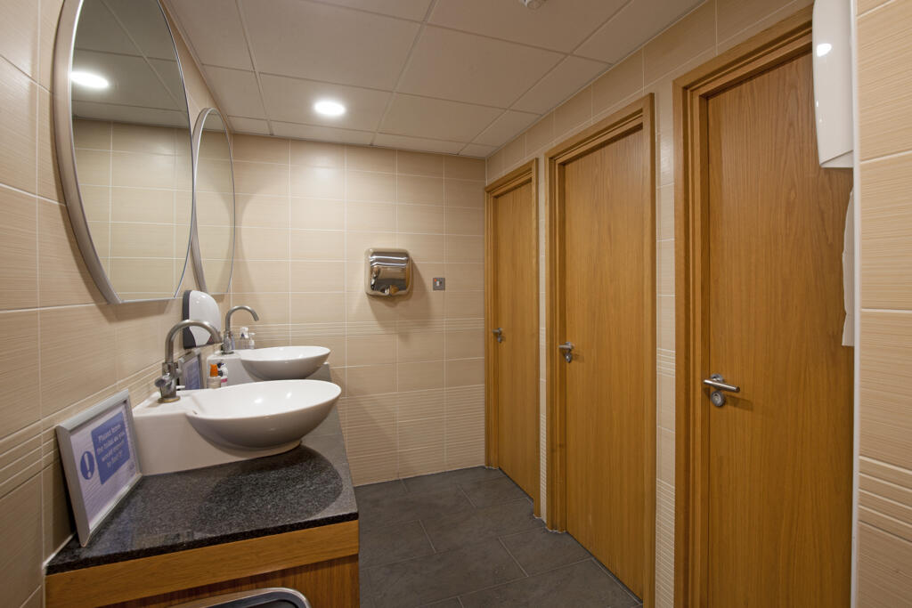 Photo 18