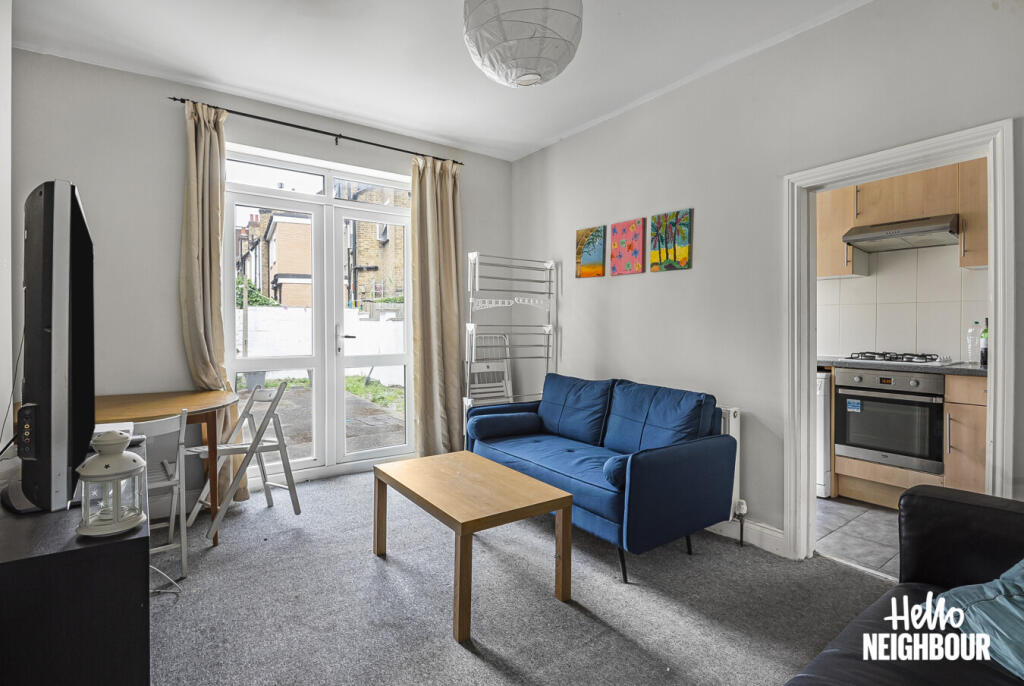 House in London - View 2
