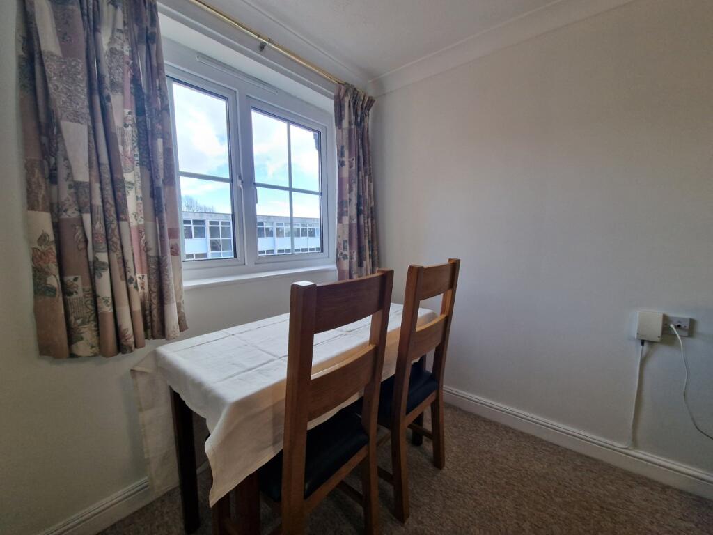 Apartment in Portsmouth, Southsea - More