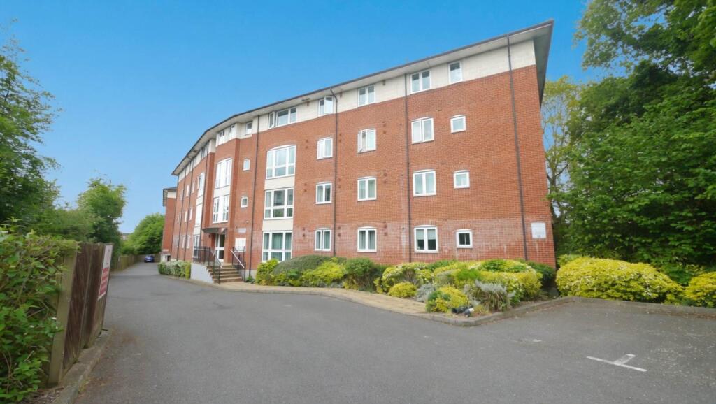 Main image of property: Kings Place, Hatfield - 2 Beds -2 Baths - Close to Station