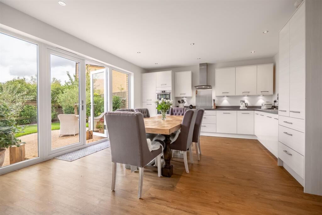 House in Maidstone, Staplehurst - View 4
