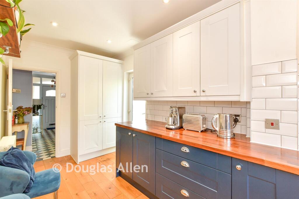 House in London - View 4