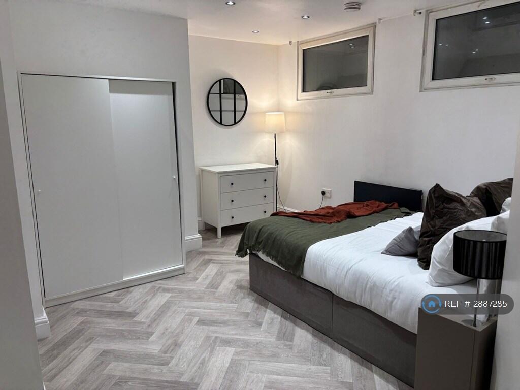 Main image of property: Whitworth Street, Manchester, M1