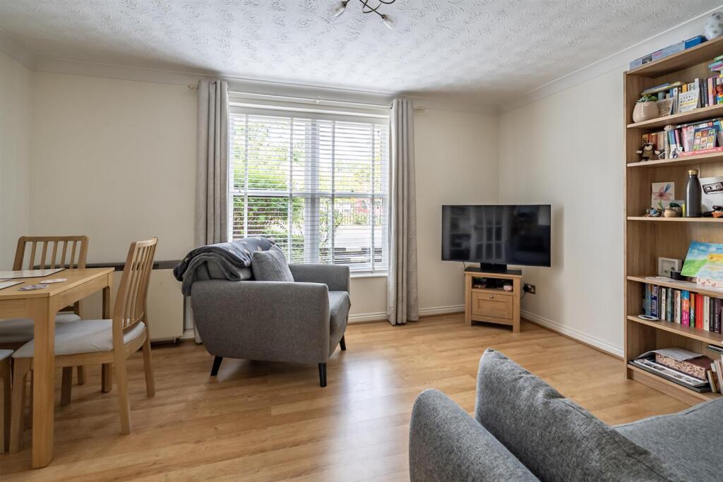 Apartment in York - View 5