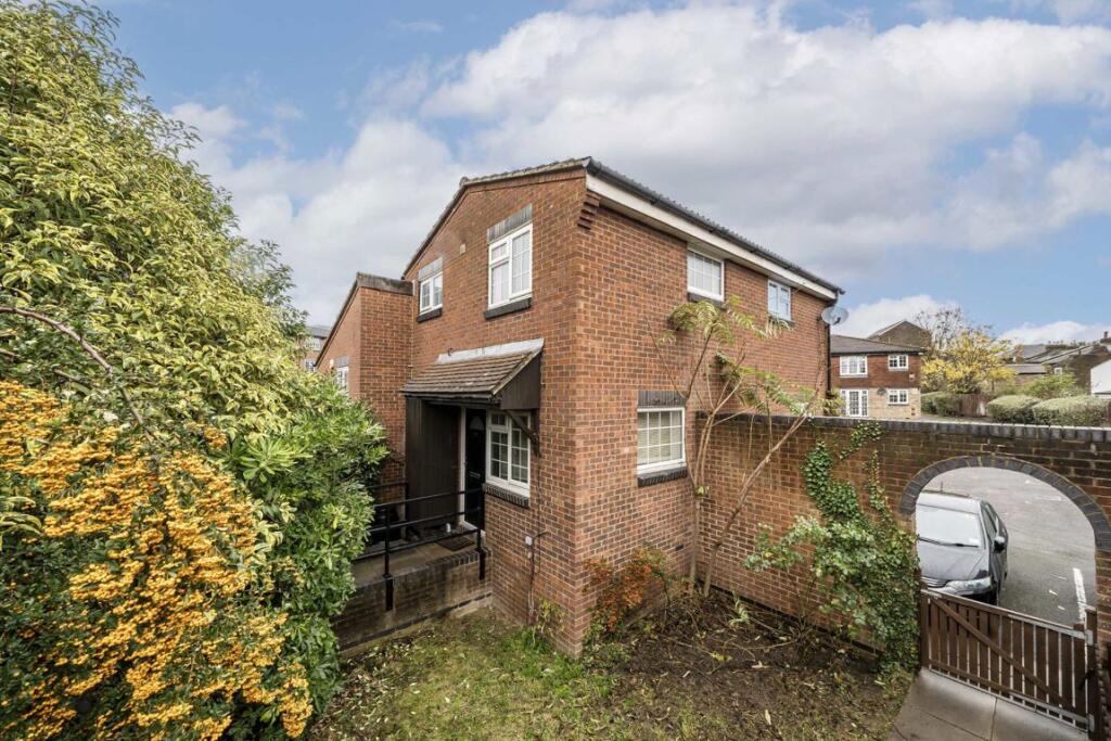 Main image of property: Cromwell Close, Acton