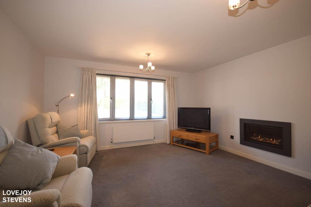 House in Newbury, West Berkshire - View 3