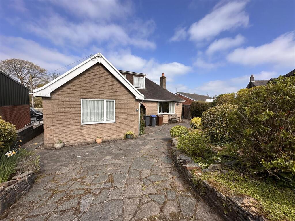 Rudyard Road, Biddulph Moor photo 2