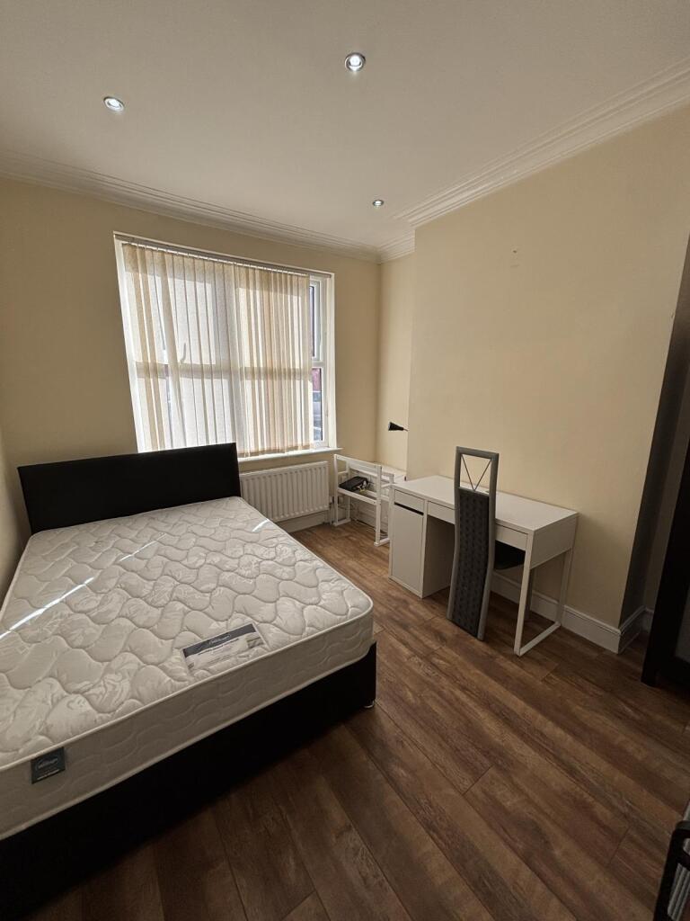 House in Manchester, Moss Side - View 3