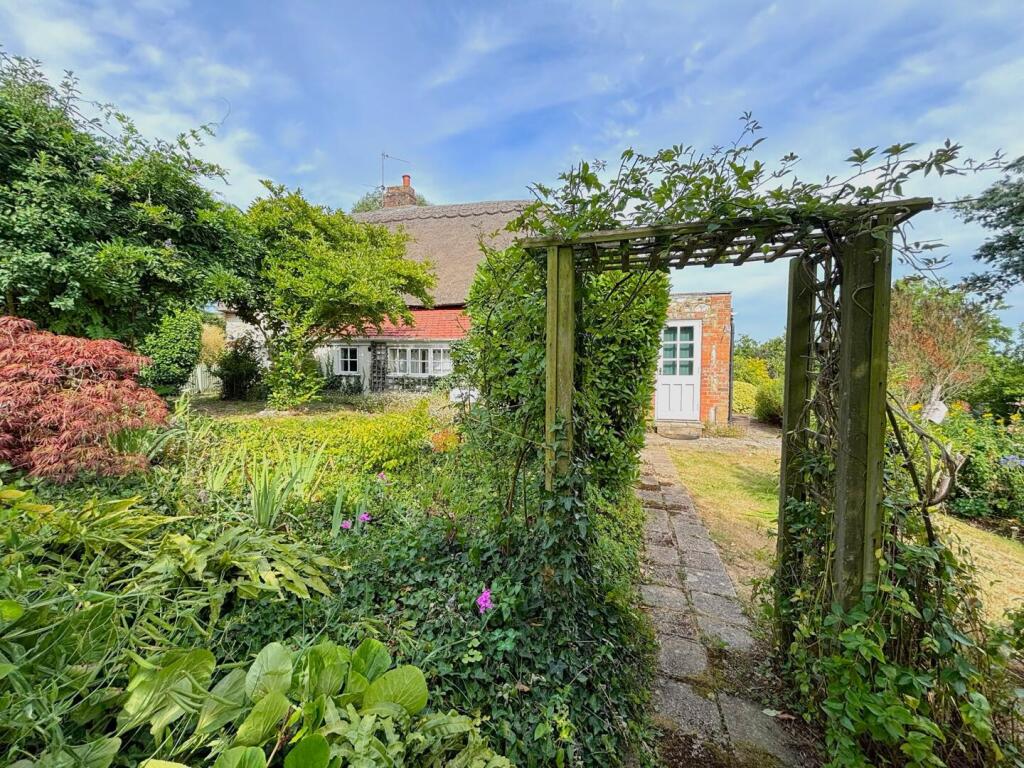 House in Newport, Brighstone - View 2